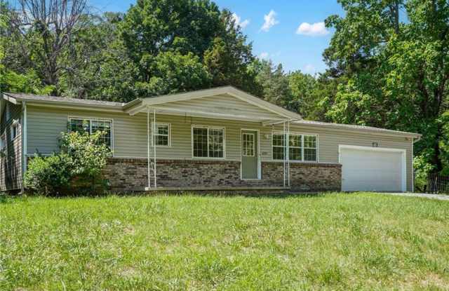 very private 3 bedroom 1.5 bath rental home, 2carG, over 1 acre photos photos