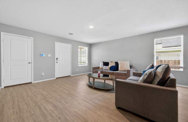 6427 kemper place Gallery 4