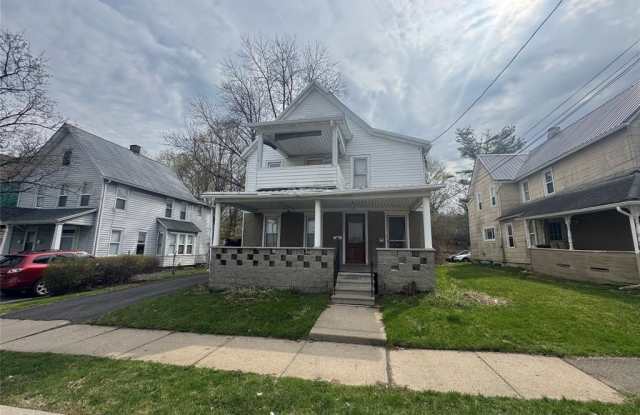 17 Mitchell Avenue Gallery 1