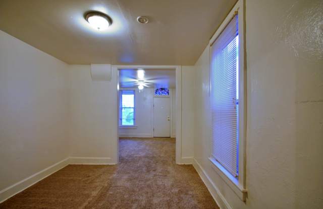 2505 Glenarm Place Gallery 4