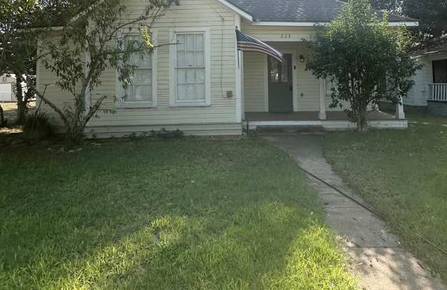 213 North Brazos Street photos photos