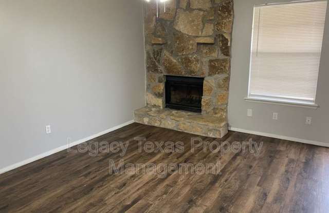 1503 N Nolan River Rd - 1503 North Nolan River Road, Cleburne, TX 76033