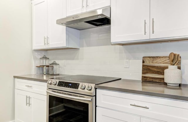 Reserve at Lakeside Senior Housing (55+) Gallery 4