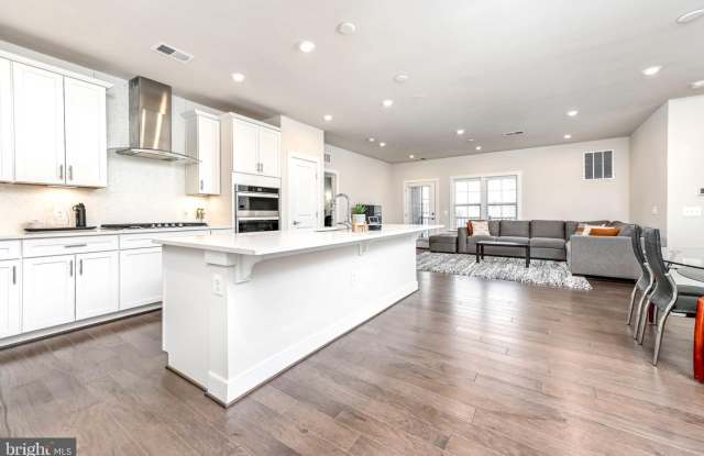 2320 FIELD POINT ROAD photos photos