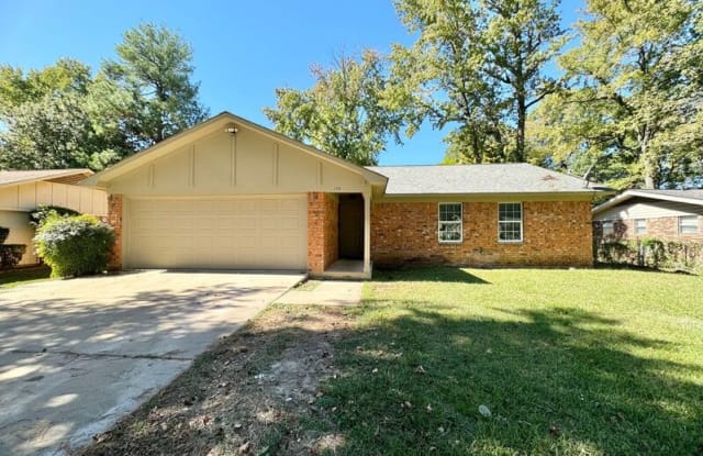 3511 Sabine Ave - 3511 Sabine Avenue, Texarkana, TX 75503