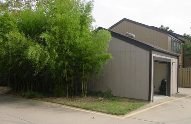 9066 ARLINGTON BOULEVARD - 9066 Arlington Boulevard, Merrifield, VA 22031