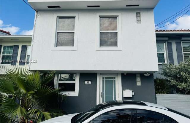 1987 NE 123rd St photos photos