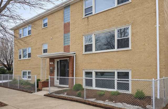 5358 S Narragansett Avenue unit: 1 photos photos