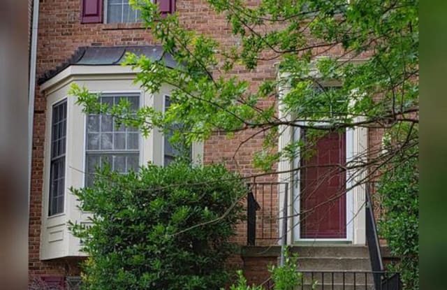 8 WAGON TRAIL CT - 8 Wagon Trail Court, Layhill, MD 20906