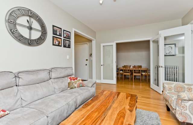 1258 w Cornelia Gallery 4
