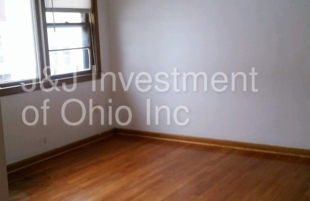 1276 Cove Avenue Gallery 4