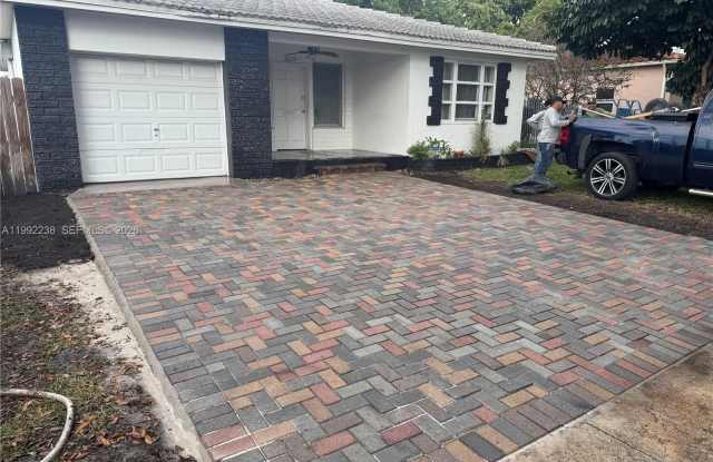 2029 Monroe St photos photos