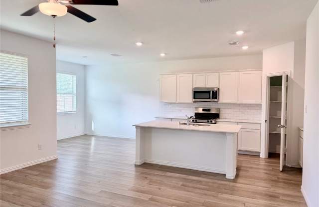 1200 Mahogany Lane Gallery 3