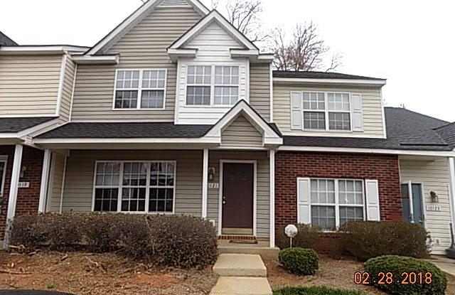 10121 Forest Landing Drive - 10121 Forest Landing Drive, Charlotte, NC 28213