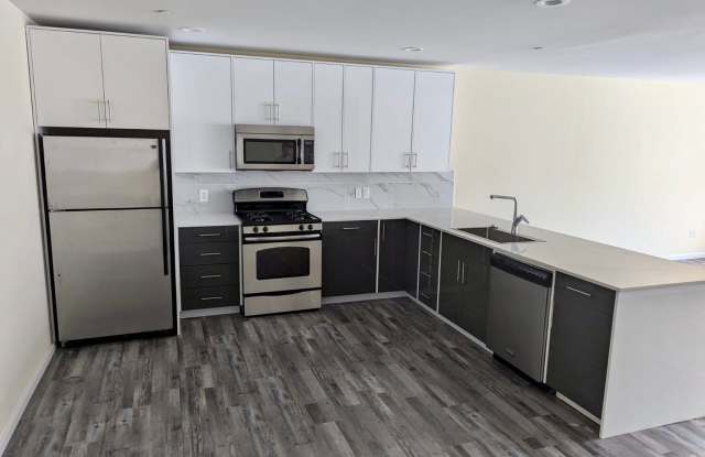 Fabulous 5br Home in West Philly's Premier Gated Community - w/ Garage and Roof Deck photos photos