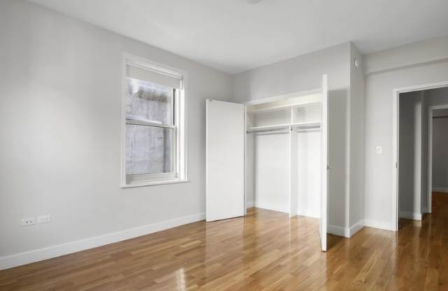 109 W 15th St Gallery 4