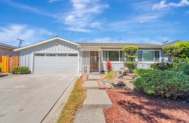 Charming 4-Bedroom Home with Updated Kitchen in Prime San Jose Location Gallery 1