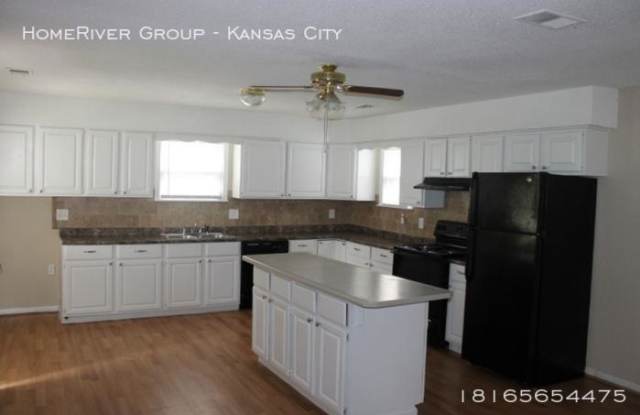 5319 Swope Pkwy Gallery 3
