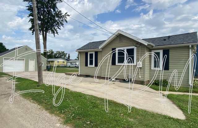 Charming 1 Bedroom, 1 Bathroom Home in Waterloo, IA! photos photos