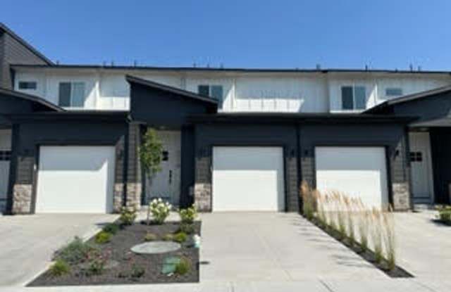 Super cute Row Home with 1 car garage 2 bed, 2.5 bath photos photos