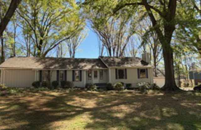 3717 Smokerise Hill Dr - 3717 Smokerise Hill Drive, Charlotte, NC 28277