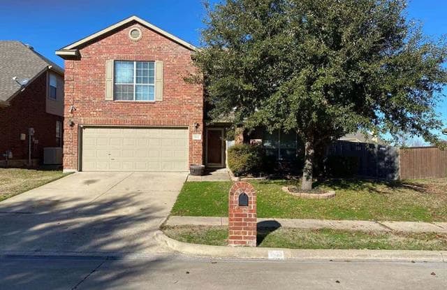5923 Crestberry Lane - 5923 Crestberry Lane, Sachse, TX 75048
