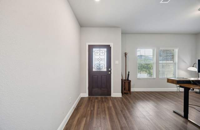 200 Golden Harvest Drive Gallery 3