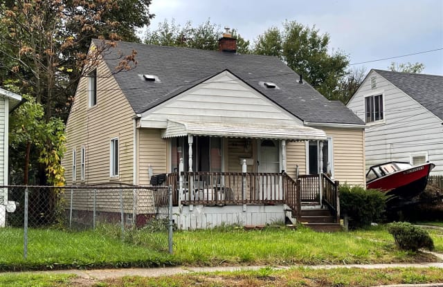 94 N Sanford St - 94 North Sanford Street, Pontiac, MI 48342