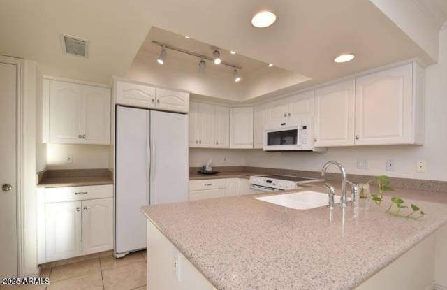 5326 N LAS CASITAS Place Gallery 3