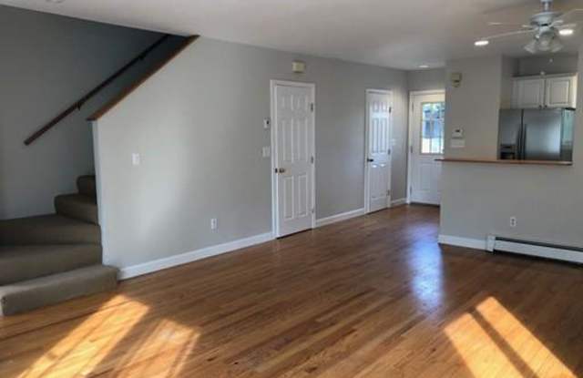577 Putnam Avenue Gallery 2