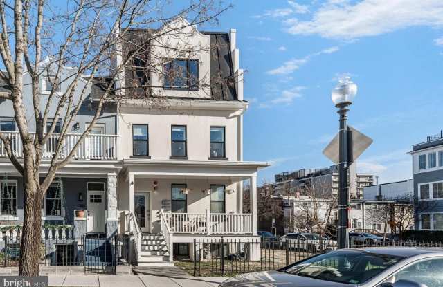 1201 STAPLES ST NE #2 photos photos