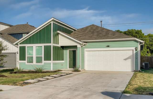 2012 Rinker Ranch Drive Gallery 1