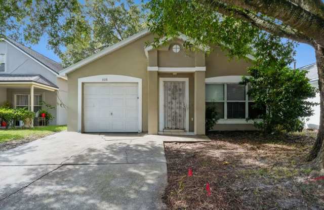 MOVE IN SPECIAL--$300 OFF FIRST MONTH RENT IF YOU MOVE IN BY OCTOBER 1! Gallery 1