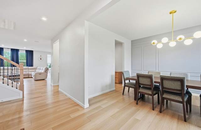 27109 Rustic Wood Lane Gallery 2