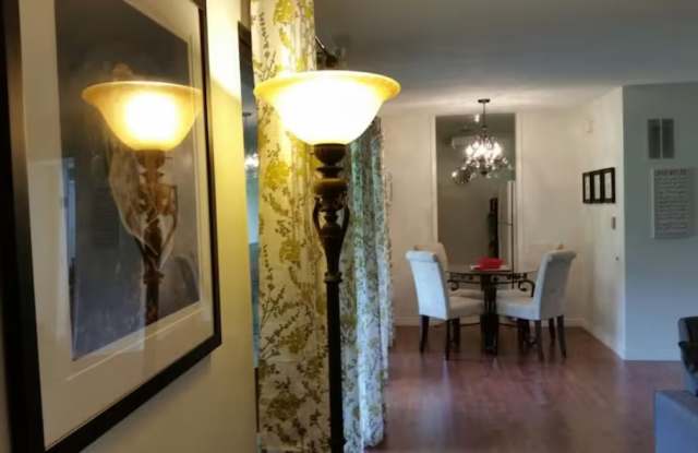 1436 S. Bentley Ave. photos photos