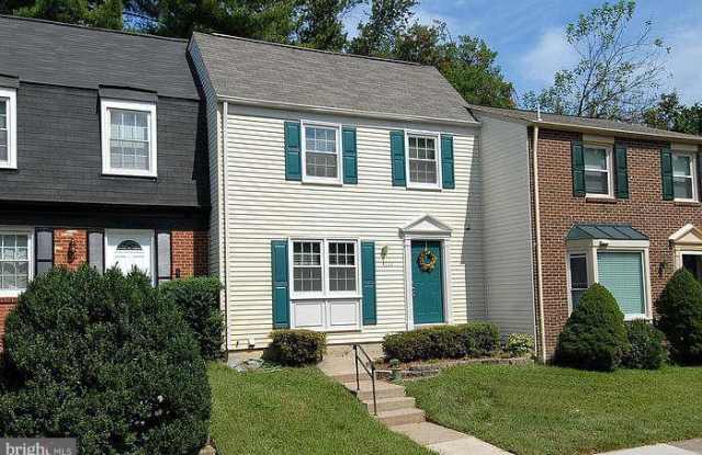 9022 PINEY GROVE DRIVE - 9022 Piney Grove Drive, Merrifield, VA 22031