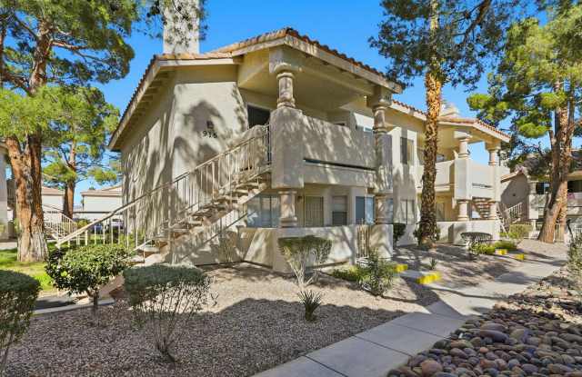 2 bed, 2 bath Condo Right outside of Summerlin! photos photos