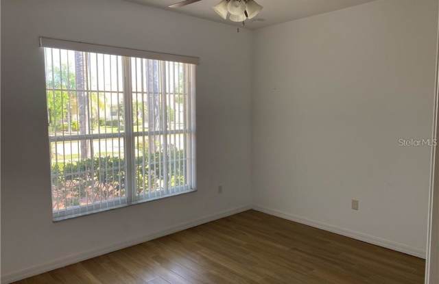 3534 SOMERSET CIRCLE Gallery 3