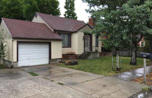 A great 2 bedroom, with a bonus room, House! Pet Friendly! photos photos