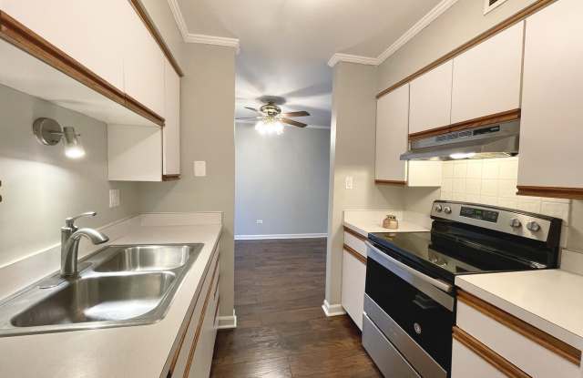 6150 Knoll Wood Road Gallery 2