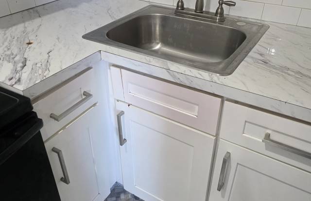 719 S 14th St photos photos