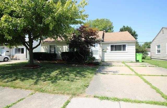 27241 Woodmont Street photos photos