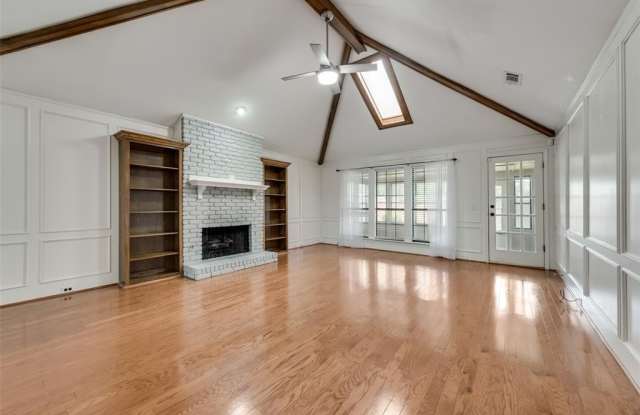 1114 Sandy Creek Drive Gallery 3