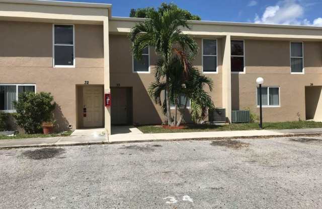 2800 Georgia Avenue photos photos