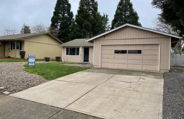 Single level home 3 bedroom 2 bathroom! - 4739 Bonanza Drive Northeast, Hayesville, OR 97305