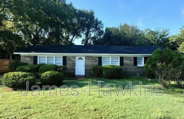 1206 Woodbridge Drive photos photos