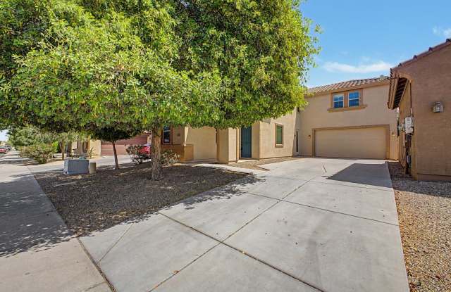 4 Bedroom 3 Bathroom in Chandler photos photos