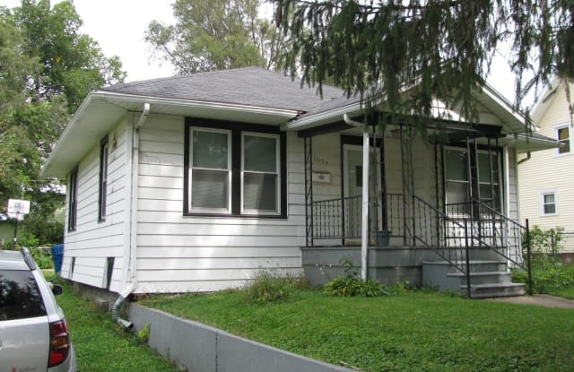 1004 W. Hill St. photos photos