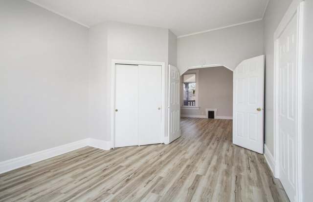 536 S 30th St - 536 South 30th Street, Omaha, NE 68105