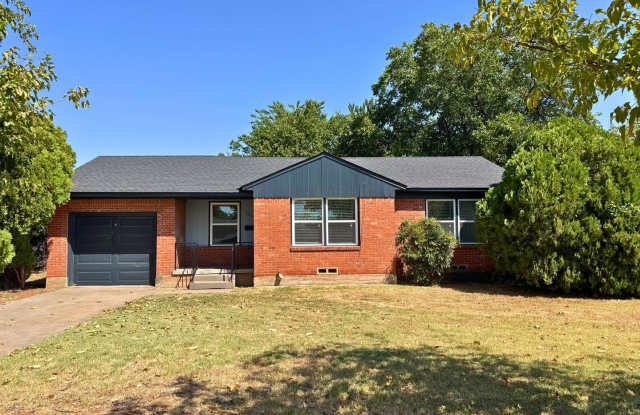 Fully remodeled 2/1 corner-lot home in Faith Village! photos photos